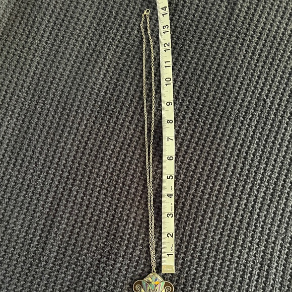 Large Silver Elephant Head Necklace - Picture 5 of 6